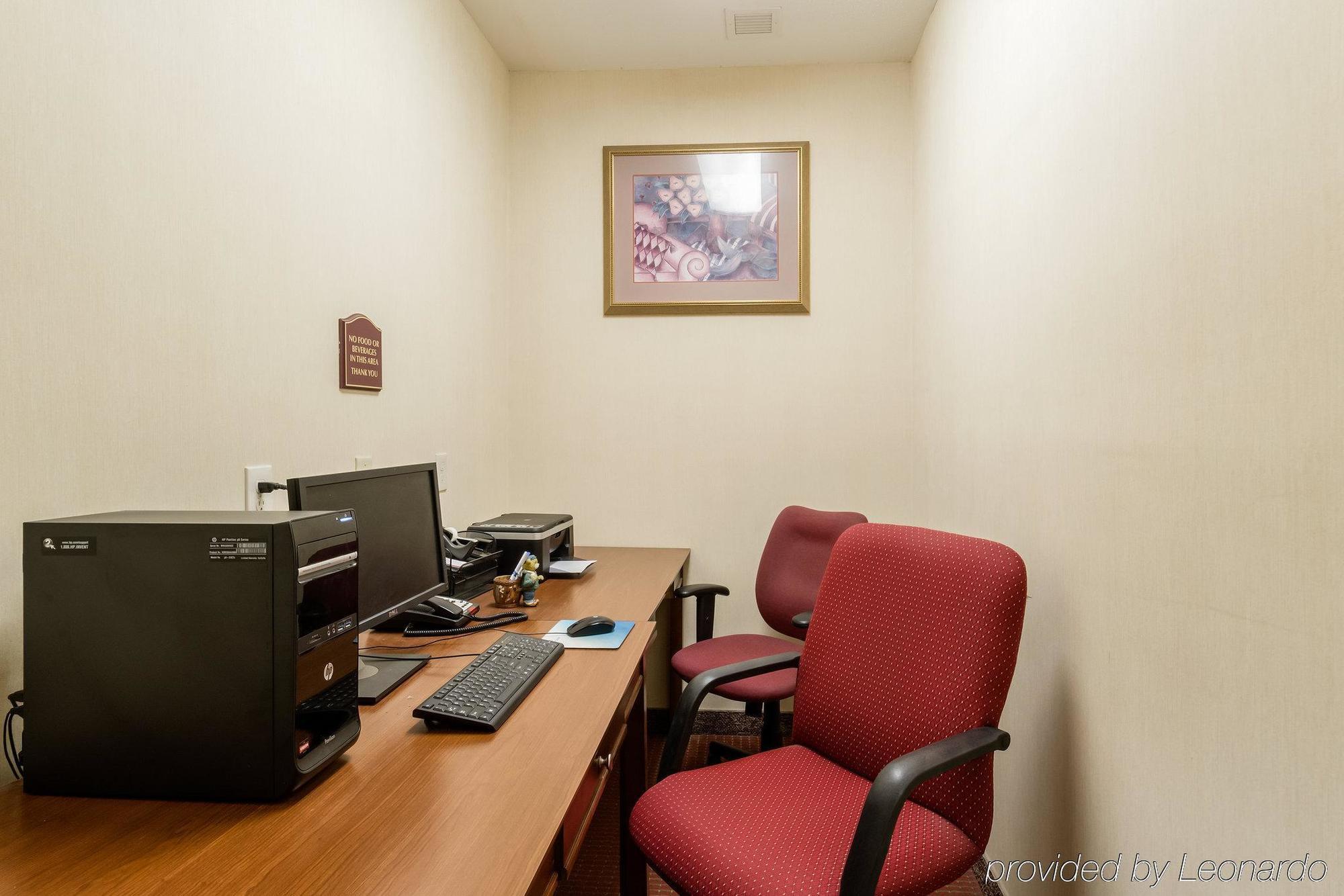 Towneplace Suites By Marriott Hadley Amherst Exteriér fotografie