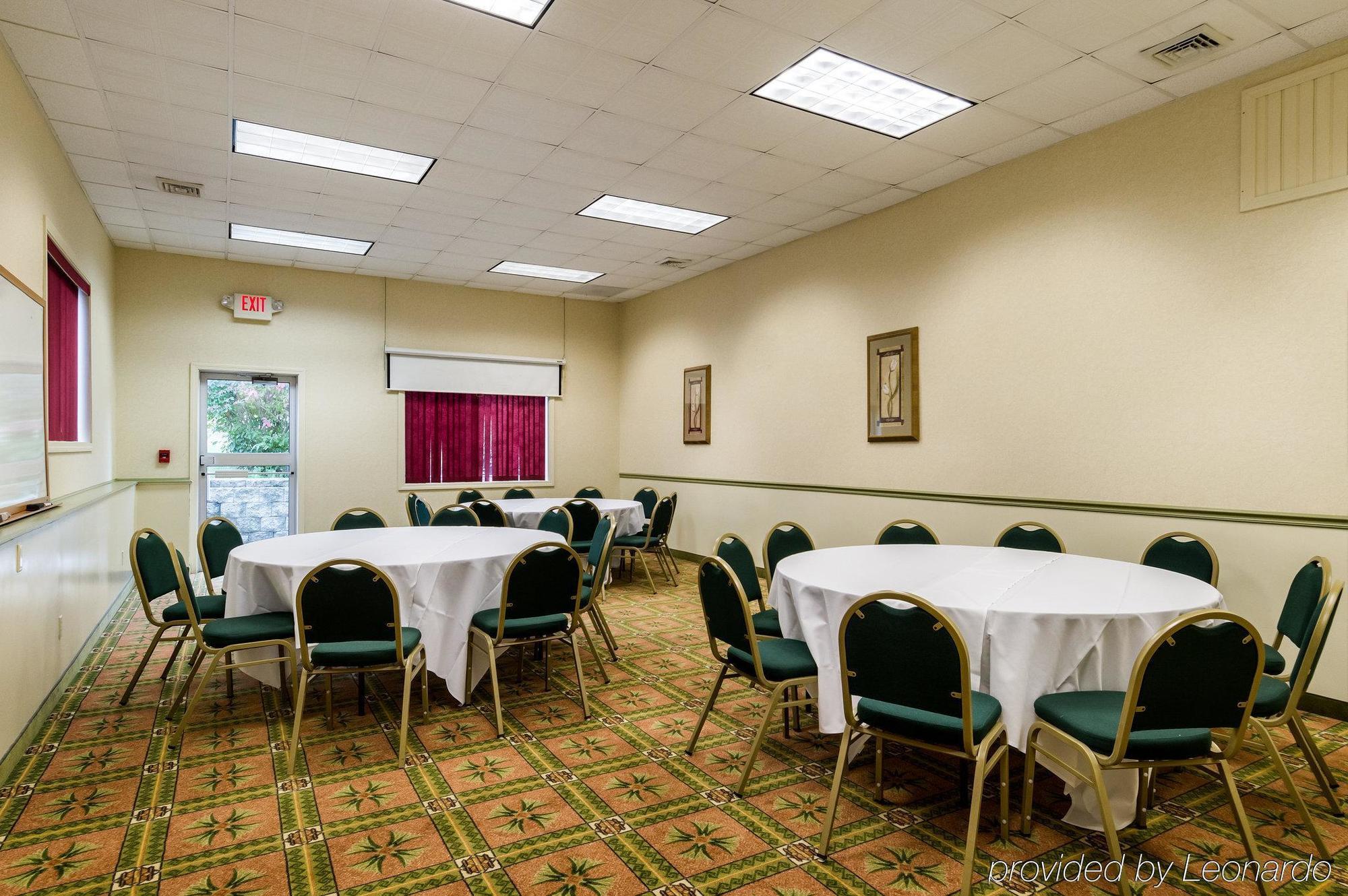 Towneplace Suites By Marriott Hadley Amherst Exteriér fotografie