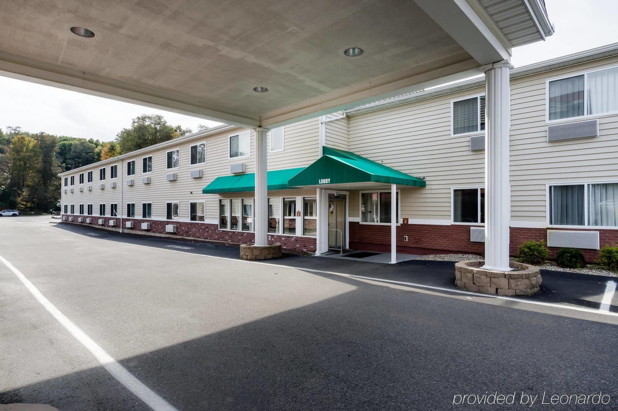 Towneplace Suites By Marriott Hadley Amherst Exteriér fotografie