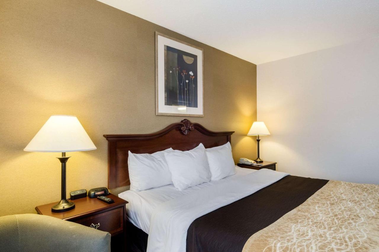 Towneplace Suites By Marriott Hadley Amherst Exteriér fotografie