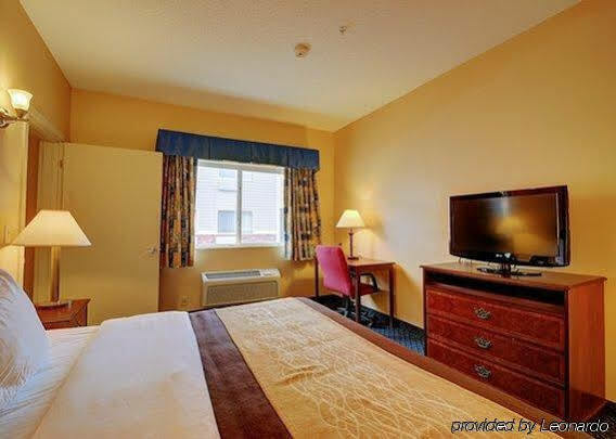 Towneplace Suites By Marriott Hadley Amherst Exteriér fotografie